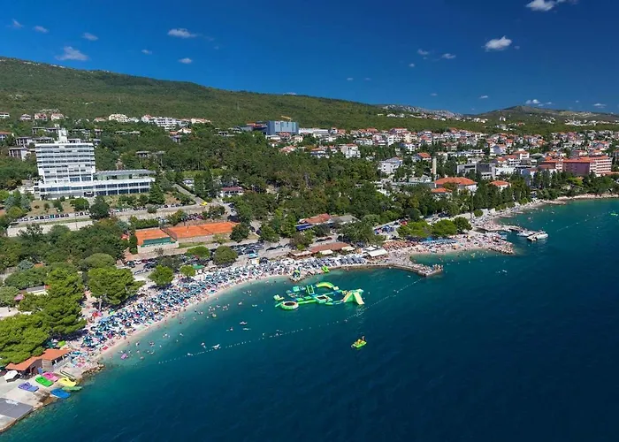 Apartman With Parking Spaces Dramalj, Crikvenica - 18990 *